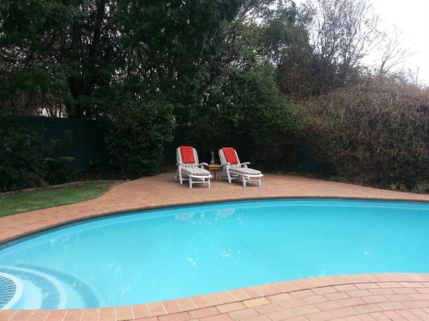 Imagen de la piscina del Hotel The Willow Inn. Foto 16