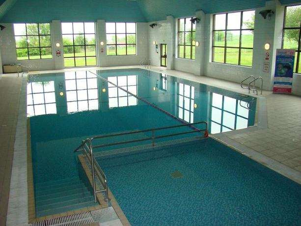 Imagen de la piscina del Hotel The Wiltshire, Golf and Leisure Resort. Foto 18