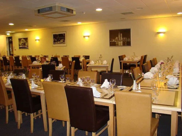 Imagen del bar/restaurante del Hotel The Wiltshire, Golf and Leisure Resort. Foto 3