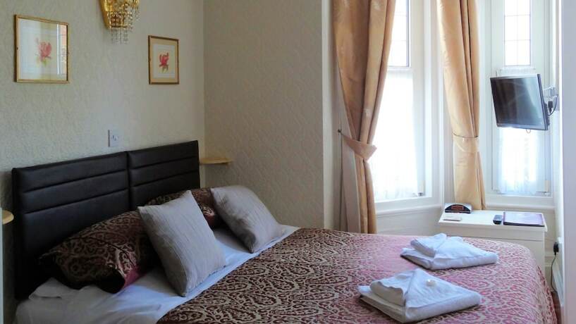 Imagen de la habitación del Hotel The Winchester. Foto 17