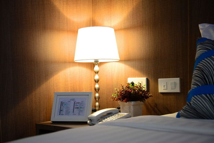 Imagen de la piscina del Hotel The Wind. Foto 15