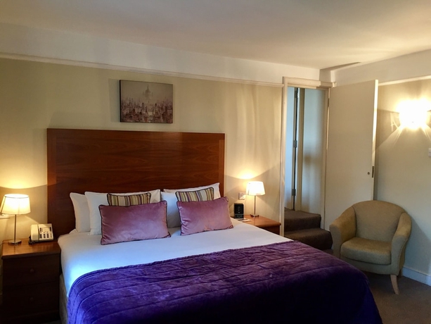 Imagen de la habitación del Hotel The Windermere , London. Foto 6