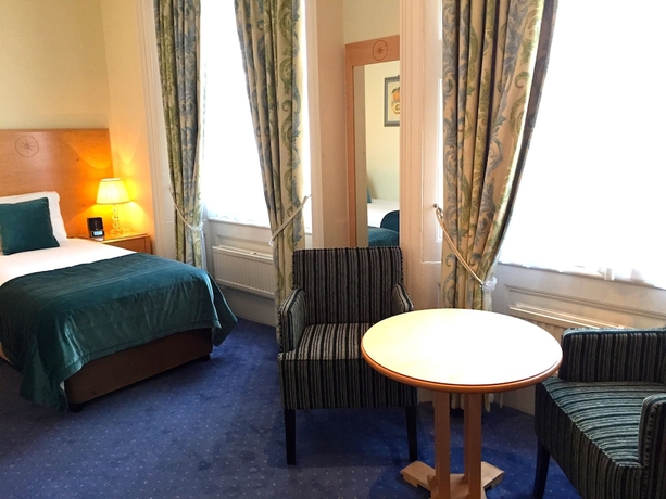 Imagen de la habitación del Hotel The Windermere , London. Foto 9