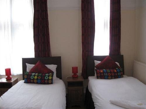 Imagen general del Hotel The Windmill, Brent. Foto 14