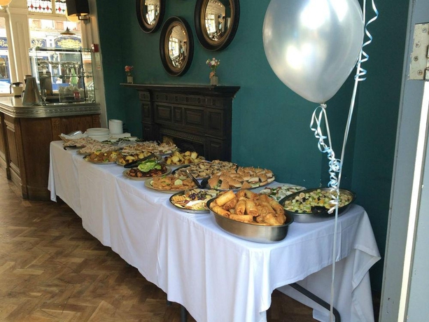 Imagen general del Hotel The Windmill. Foto 6