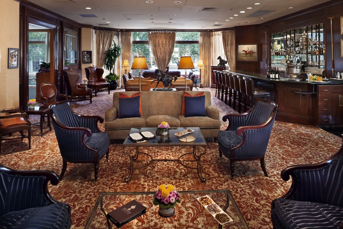 Imagen de los interiores del Hotel The Windsor Court. Foto 10