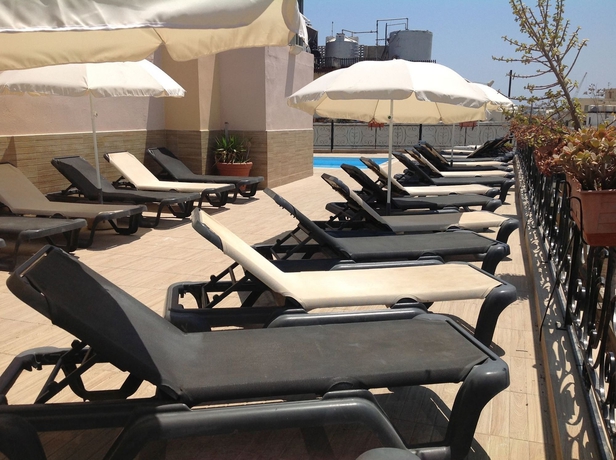 Imagen de la piscina del Hotel The Windsor, Sliema. Foto 10