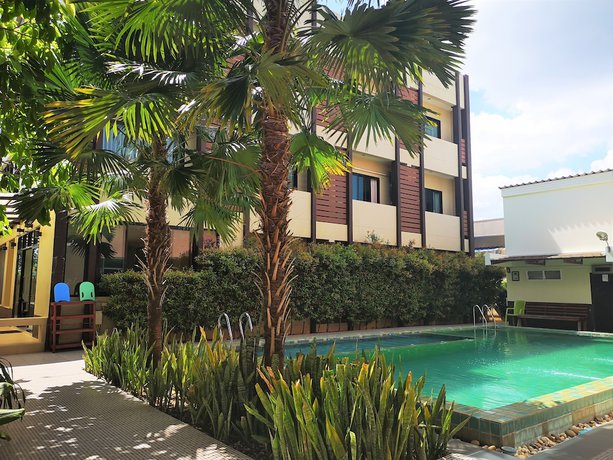 Imagen de la piscina del Hotel The Wonders. Foto 19