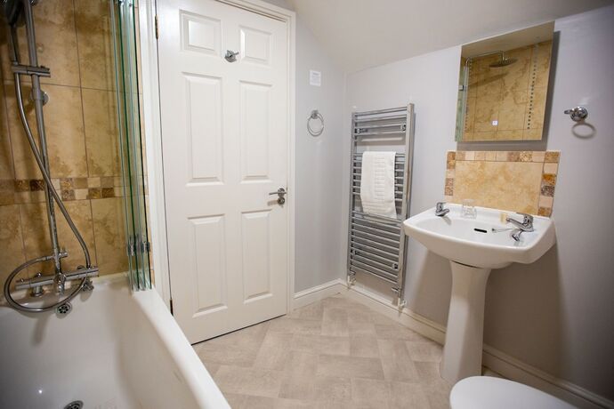 Imagen general del Hotel The Woodfalls Inn. Foto 3