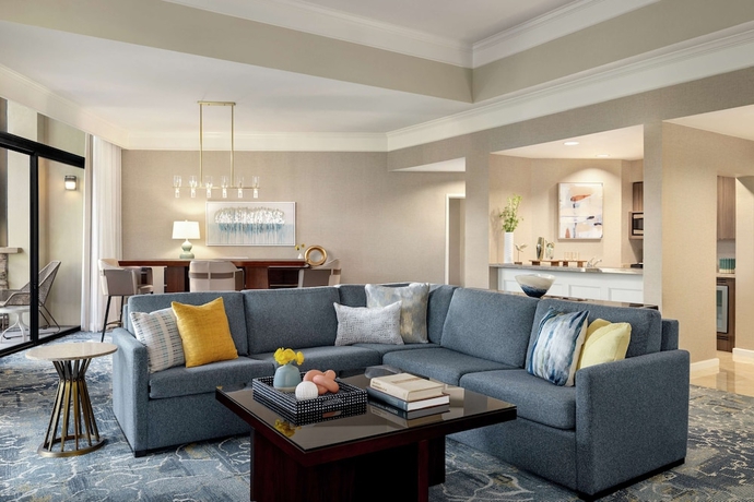 Imagen de la habitación del Hotel The Woodlands Resort, Curio Collection By Hilton. Foto 11