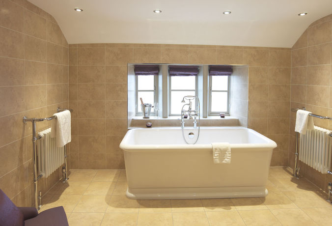 Imagen de los exteriores del Hotel The Woodman Inn. Foto 13