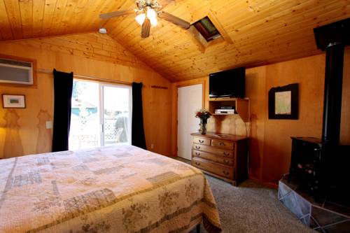 Imagen de la habitación del Hotel The Woods - Gay Lgbtq Cabins. Foto 15