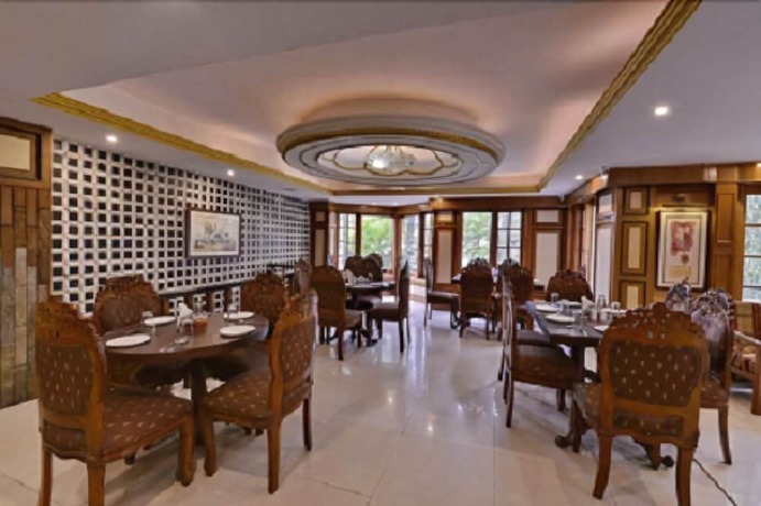 Imagen del bar/restaurante del Hotel The Woodstock Resort. Foto 5