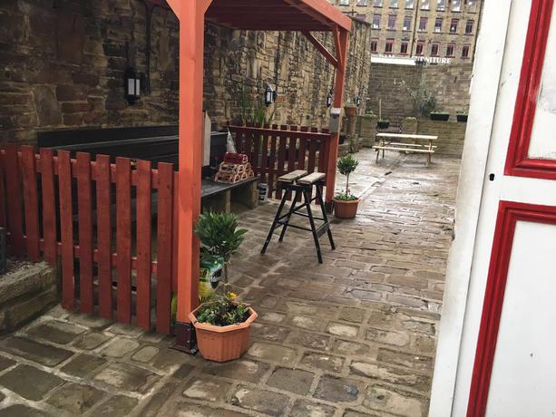 Imagen de los exteriores del Hotel The Wool Merchant. Foto 13