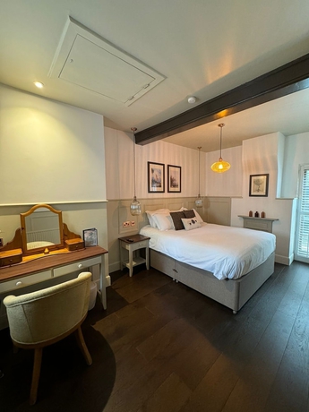 Imagen de la habitación del Hotel The Woolpack, Canterbury. Foto 4