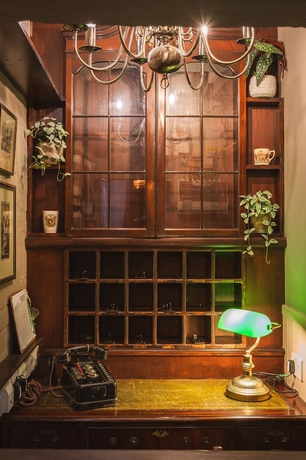 Imagen de los interiores del Hotel The Woolpack. Foto 19