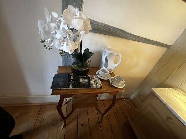 Imagen de la habitación del Hotel The Woolpack. Foto 11