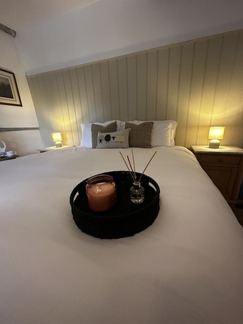 Imagen de la habitación del Hotel The Woolpack. Foto 13