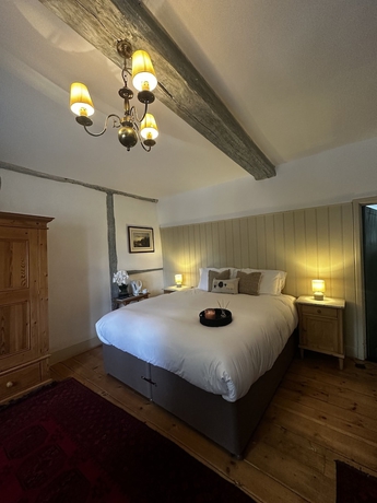 Imagen de la habitación del Hotel The Woolpack. Foto 15