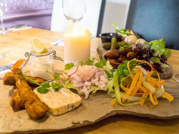 Imagen del bar/restaurante del Hotel The Worlds End. Foto 5