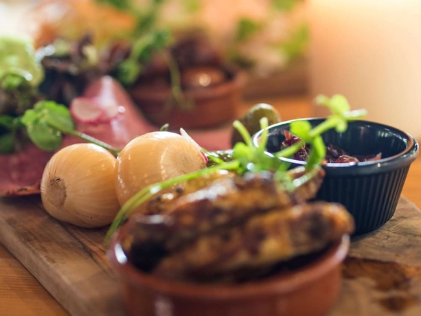 Imagen del bar/restaurante del Hotel The Worlds End. Foto 6