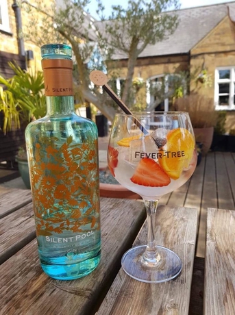 Imagen del bar/restaurante del Hotel The Worlds End. Foto 7