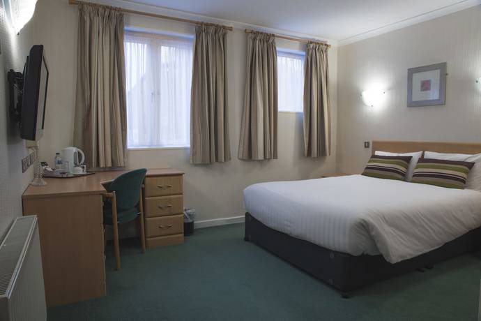 Imagen de la habitación del Hotel The Wycliffe. Foto 12