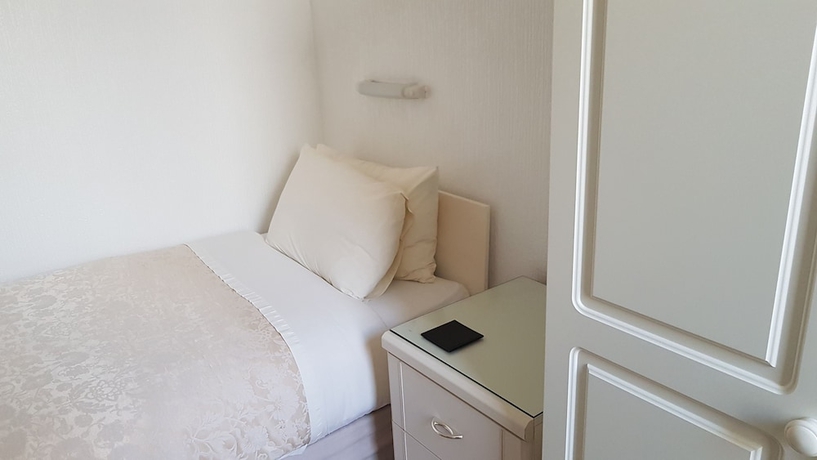Imagen de la habitación del Hotel The Wycliffe Guest House. Foto 7