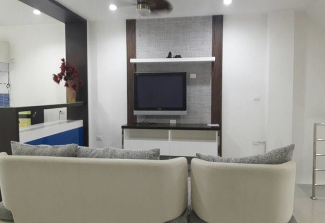 Imagen de los interiores del Hotel The Y House. Foto 10
