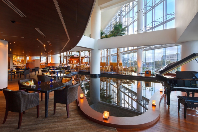 Imagen del bar/restaurante del Hotel The Yokohama Bay Tokyu. Foto 3
