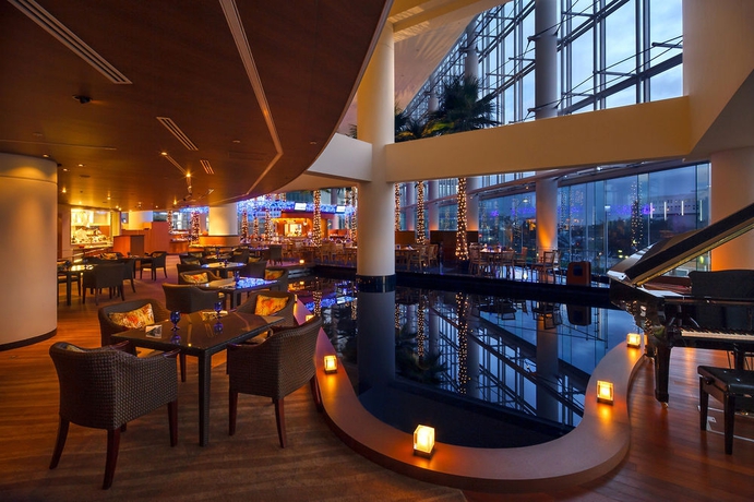 Imagen del bar/restaurante del Hotel The Yokohama Bay Tokyu. Foto 4