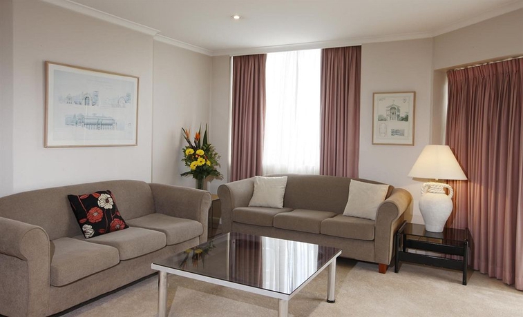 Imagen de los interiores del Hotel The York By Swiss-belhotel International. Foto 11