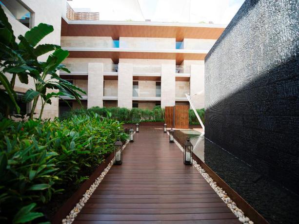 Imagen general del Hotel The Yucatan Resort Playa Del Carmen, All-inclusive Adults Only, Tapestry By Hilton. Foto 3