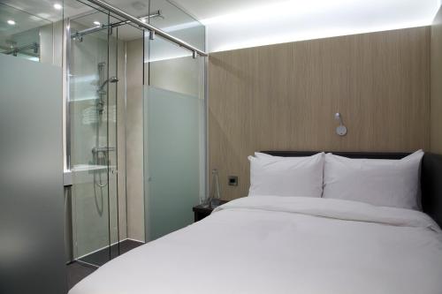 Imagen de la habitación del Hotel The Z Liverpool. Foto 8