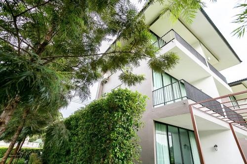 Imagen general del Hotel The Zeit River Kwai. Foto 8