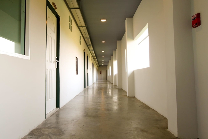 Imagen de los interiores del Hotel The Zell Budget Buriam. Foto 16