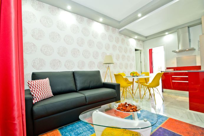 Imagen de los interiores del Hotel The Zentral Arenal Suites. Foto 15