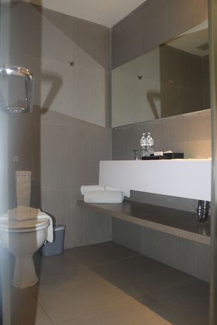 Imagen de la habitación del Hotel The Zhm Premiere Dh Grand Zuri Padang - Chse Certified. Foto 2