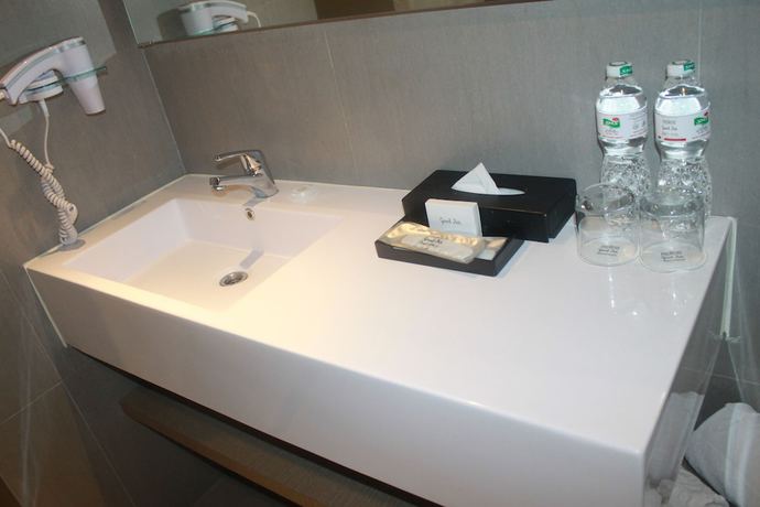 Imagen de la habitación del Hotel The Zhm Premiere Dh Grand Zuri Padang - Chse Certified. Foto 3