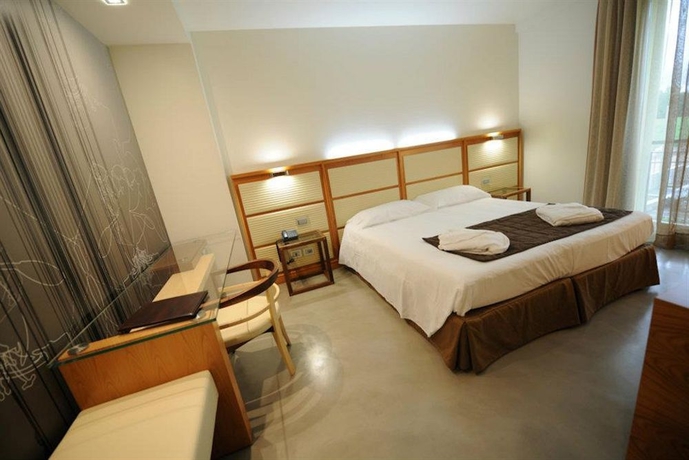 Imagen de la habitación del Hotel The Ziba and Spa. Foto 5