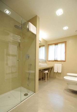 Imagen de la habitación del Hotel The Ziba and Spa. Foto 8