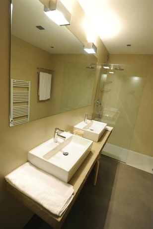 Imagen de la habitación del Hotel The Ziba and Spa. Foto 9