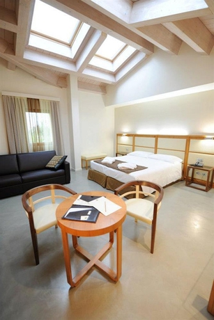 Imagen de la habitación del Hotel The Ziba and Spa. Foto 11