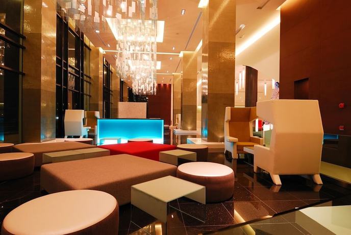 Imagen del bar/restaurante del Hotel The Zign Pattaya. Foto 4