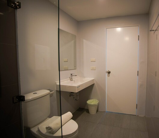 Imagen de la habitación del Hotel The Zleep Chonburi. Foto 12