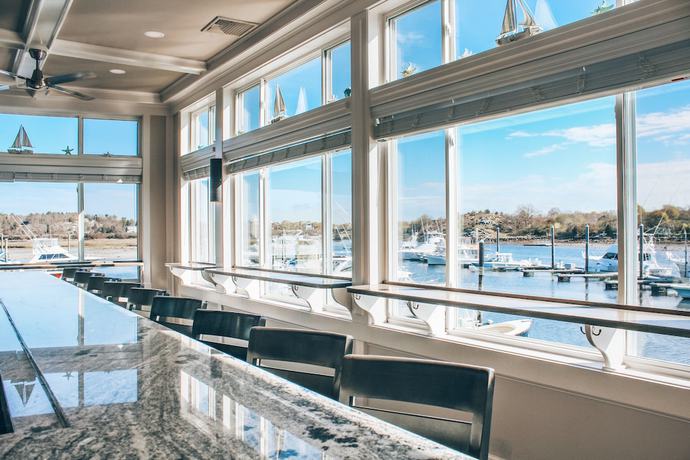Imagen del bar/restaurante del Hotel The at Cape Ann Marina. Foto 7