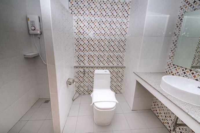 Imagen general del Hotel The charlotte smart hotel lopburi. Foto 11