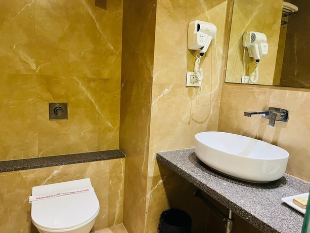 Imagen de la habitación del Hotel The gorbandh palace. Foto 9
