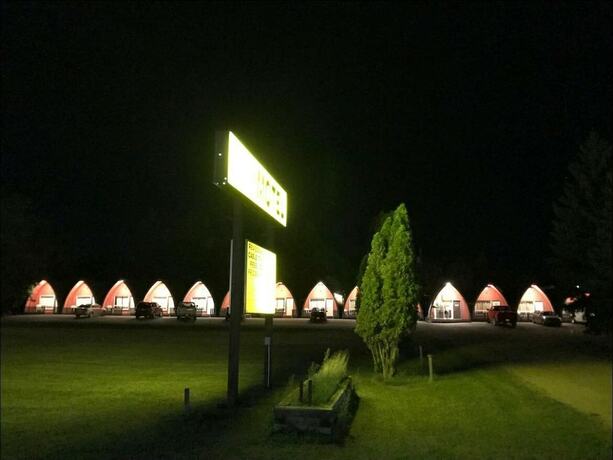 Imagen general del Hotel The little chalet motel. Foto 3