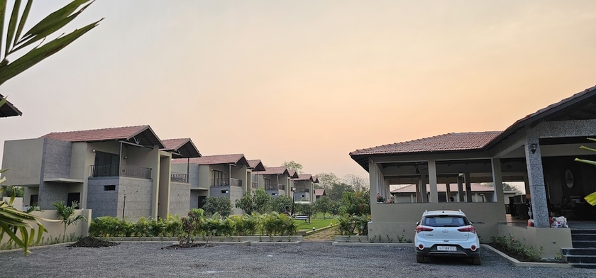 Imagen general del Hotel The premier gir resort. Foto 1